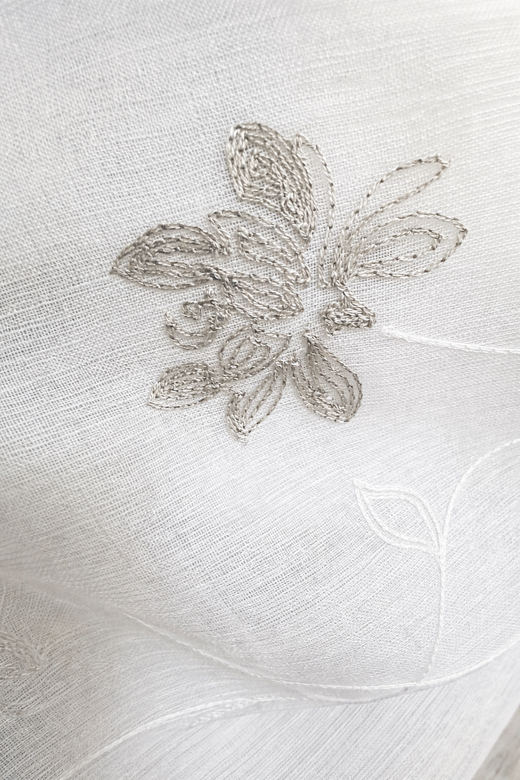 Visillo Modelo Sofia Gris - Imagen 5