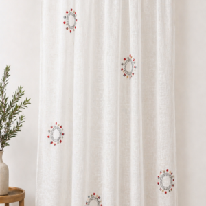 Visillo Modelo Chamau Bordado Blanco y Rojo